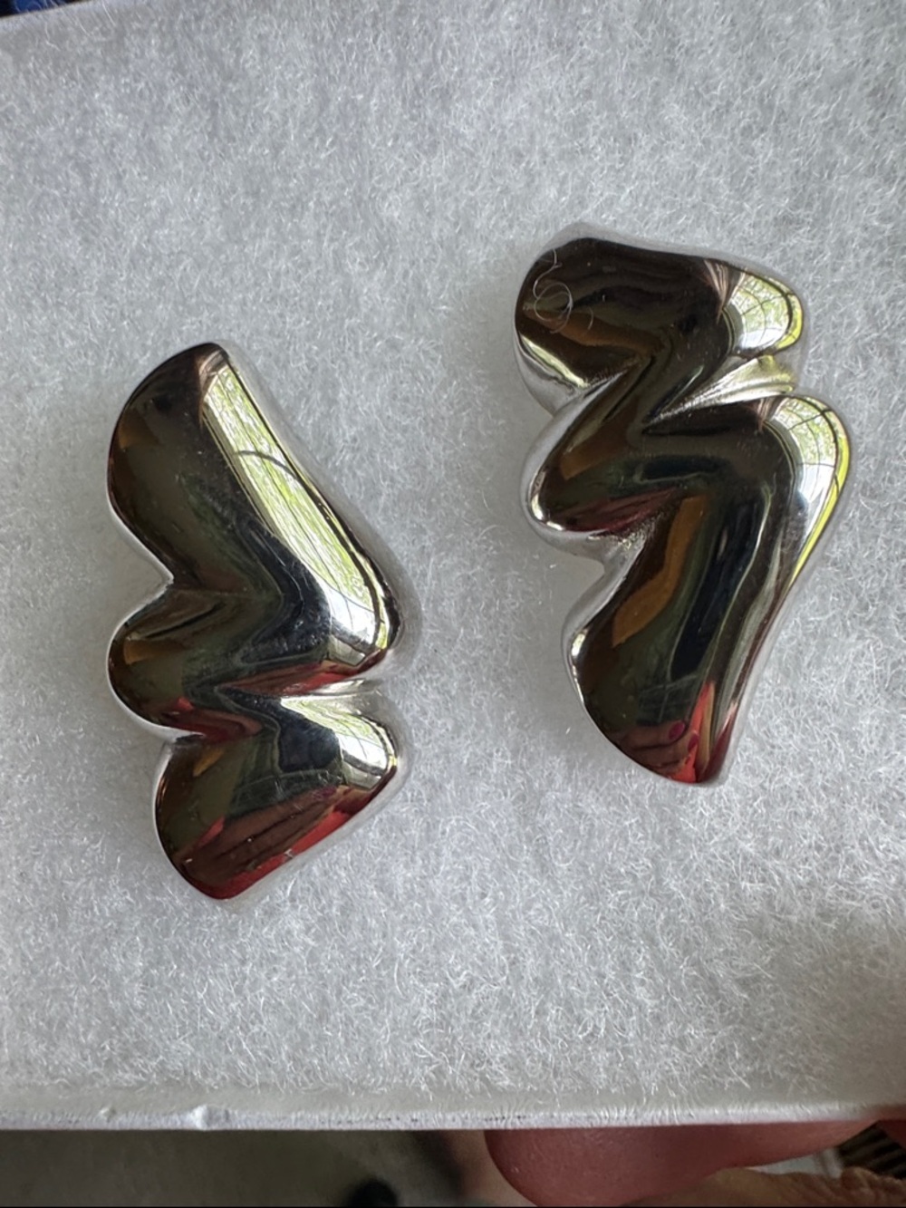 Givenchy Silver Abstract Wave Clip-On Earrings - Picture 4 of 4